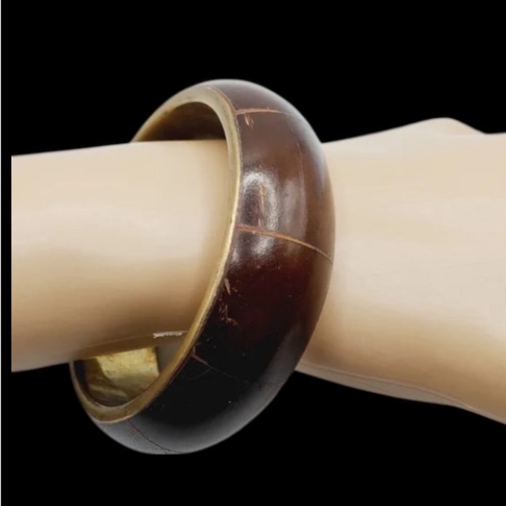 Elegant Brown and Gold Bangle Bracelet